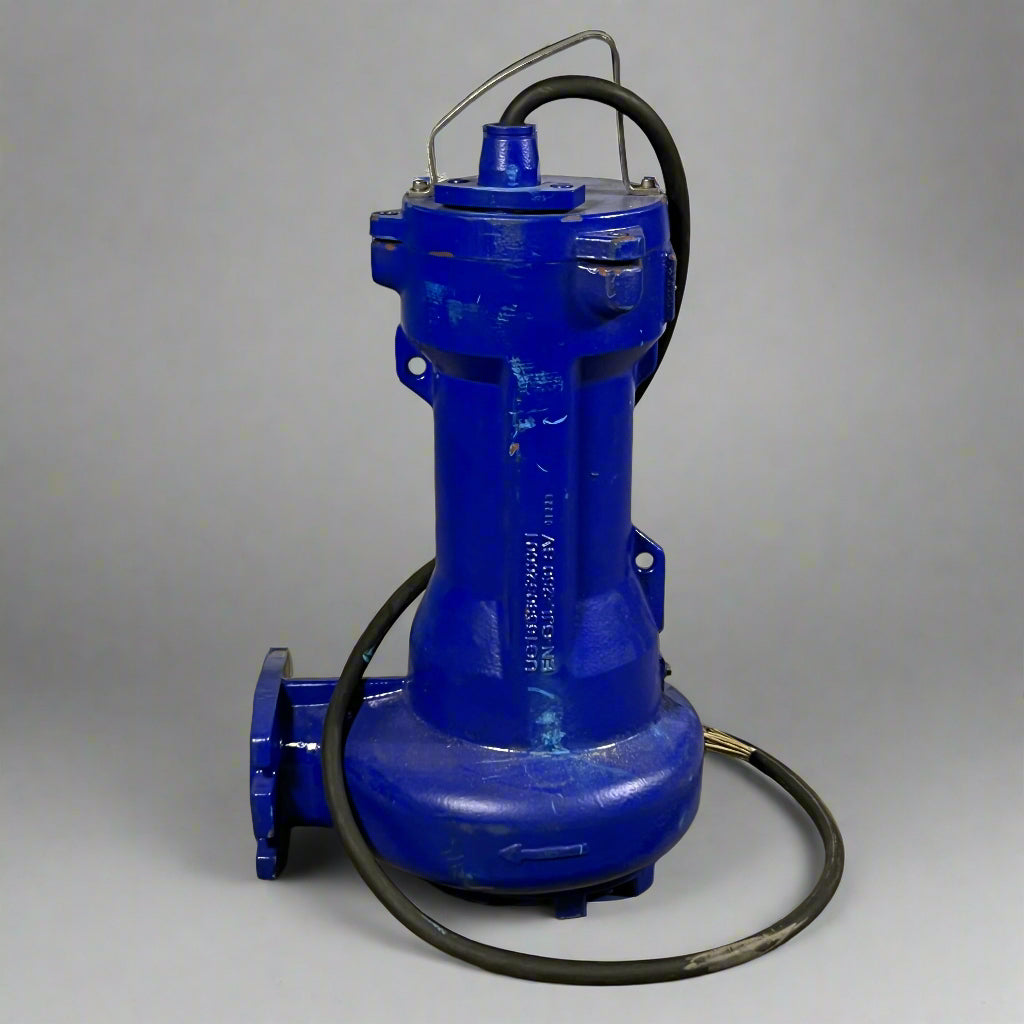 KSB Vertical Submersible Motor Pump for Wet Installation Sz 30" H X 9" D, Blue
